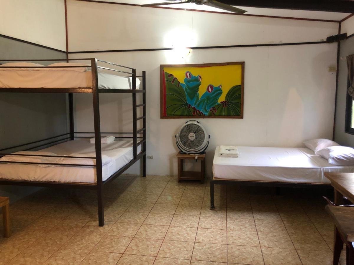 Be My Guest Cabinas Puerto Viejo de Talamanca Esterno foto